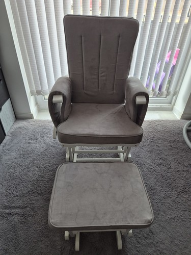 Rocking chair nursing - rocking,